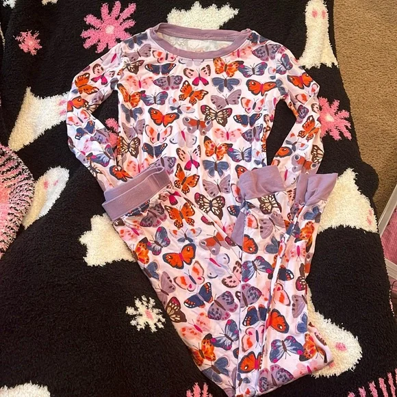 B-WP Butterfly Kisses Print Pajama Set by Little Sleepies - Picture 1 of 4